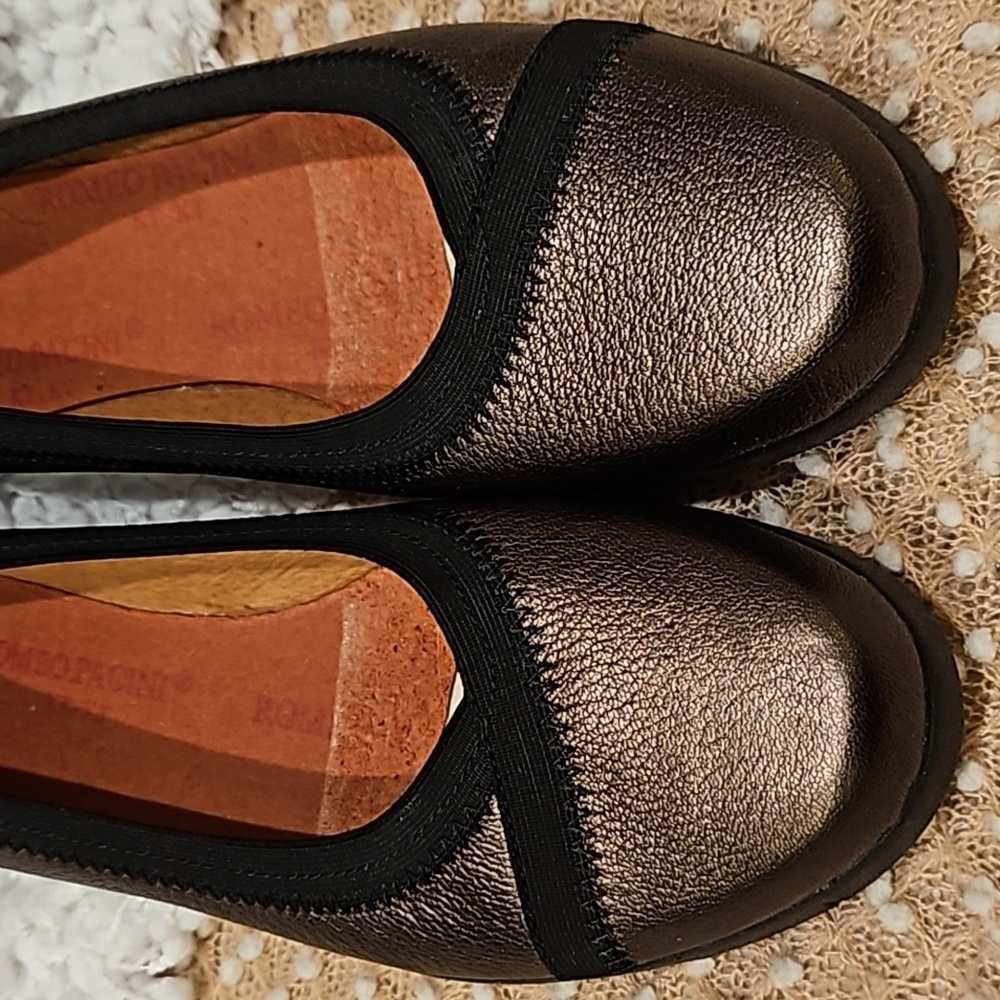 Clarks Slip-on Shoes - Picture 3 of 15